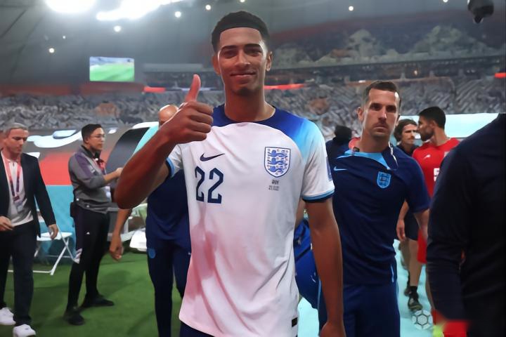 三是更衣室 三是更衣室